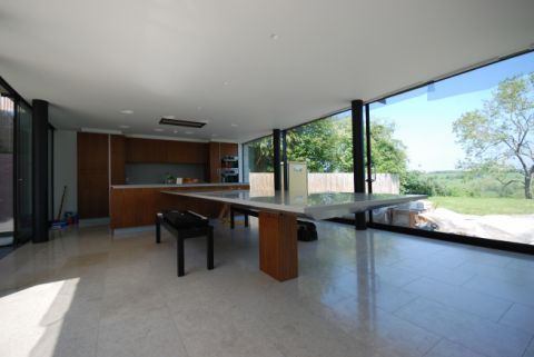 6.5m Cantilever Table