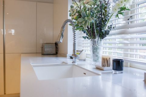 Seamlessly Integrated Kitchen Sink
