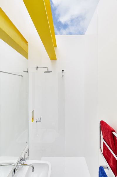 HI-MACS Wet Room 22 Parkside