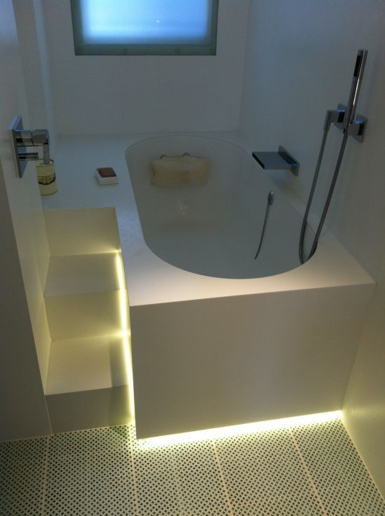 Custom Size Bath with step up