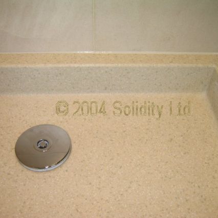 Shower tray edge detail